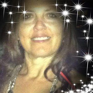 Meet your Posher, Manuela